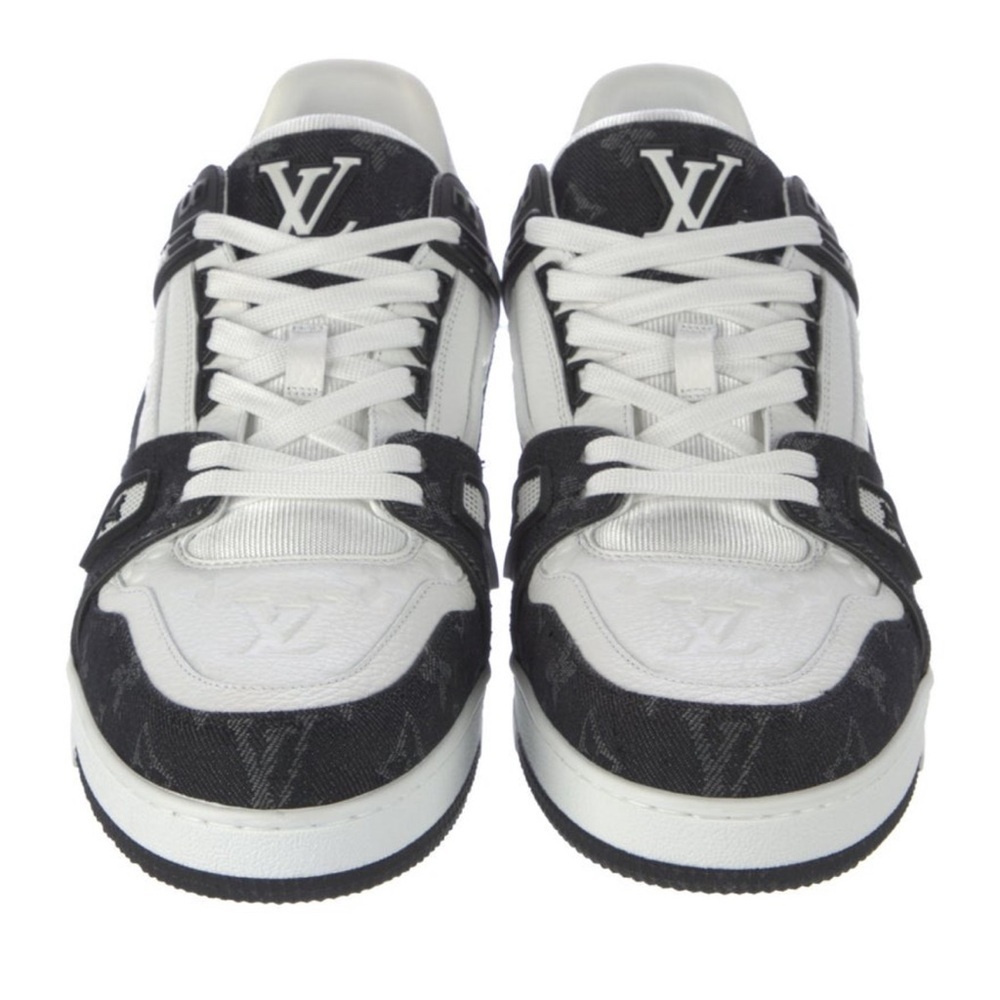 Louis Vuitton Leather Low Top Sneakers - Picture 3 of 5